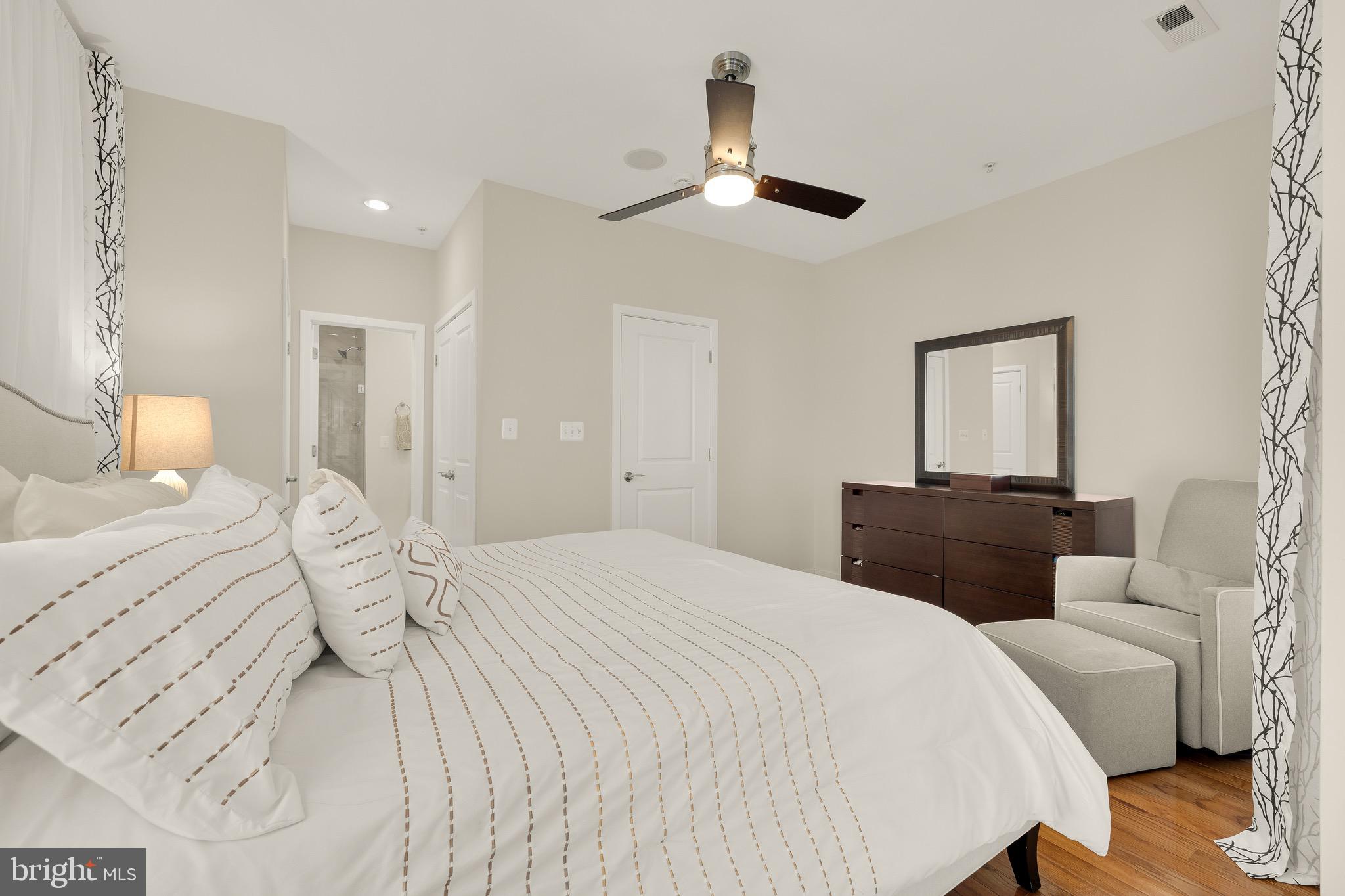 920 4th Street Southeast Washington, DC 20003 - Photo 16 of 32