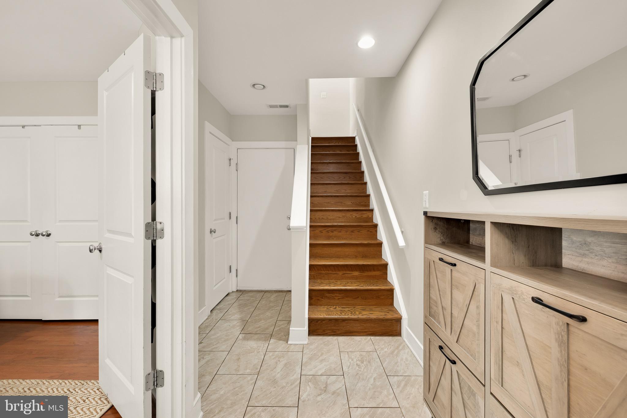 920 4th Street Southeast Washington, DC 20003 - Photo 2 of 32