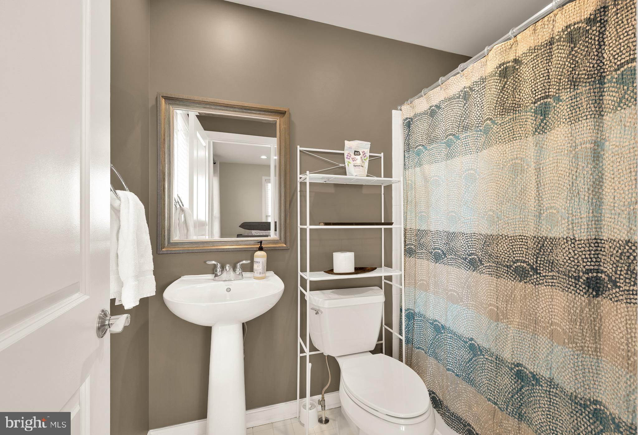 920 4th Street Southeast Washington, DC 20003 - Photo 24 of 32