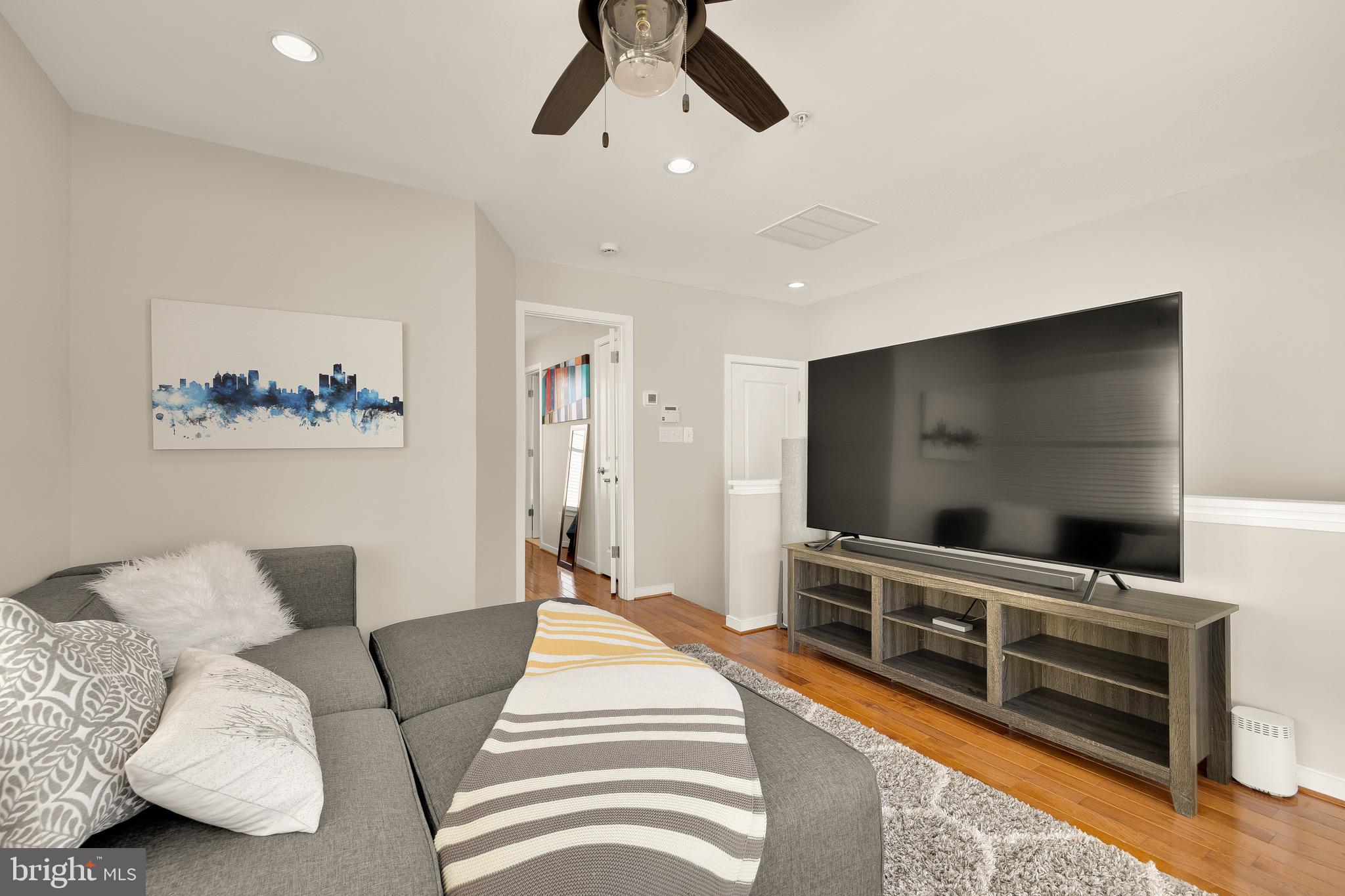 920 4th Street Southeast Washington, DC 20003 - Photo 29 of 32