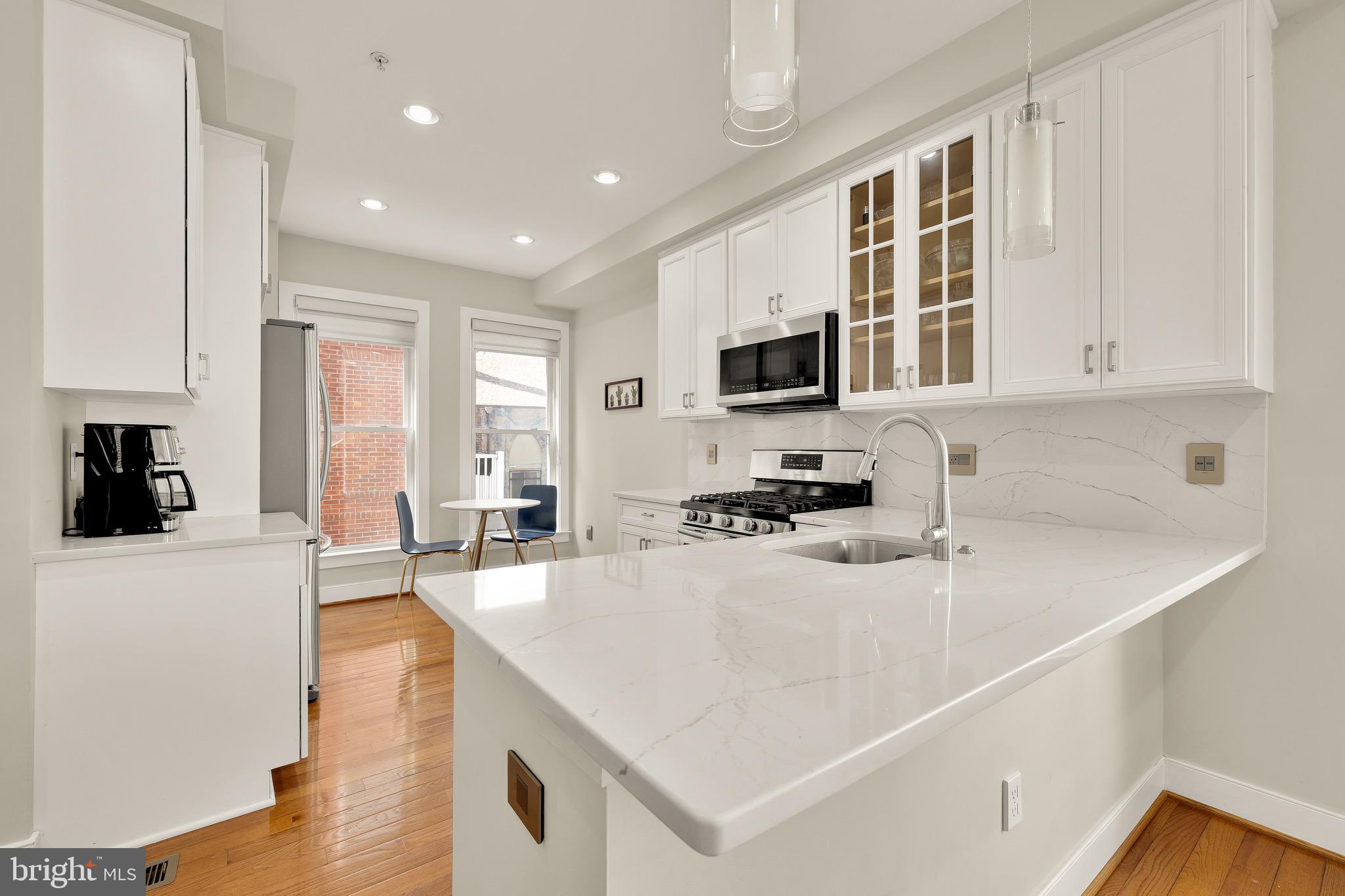 920 4th Street Southeast Washington, DC 20003 - Photo 3 of 32