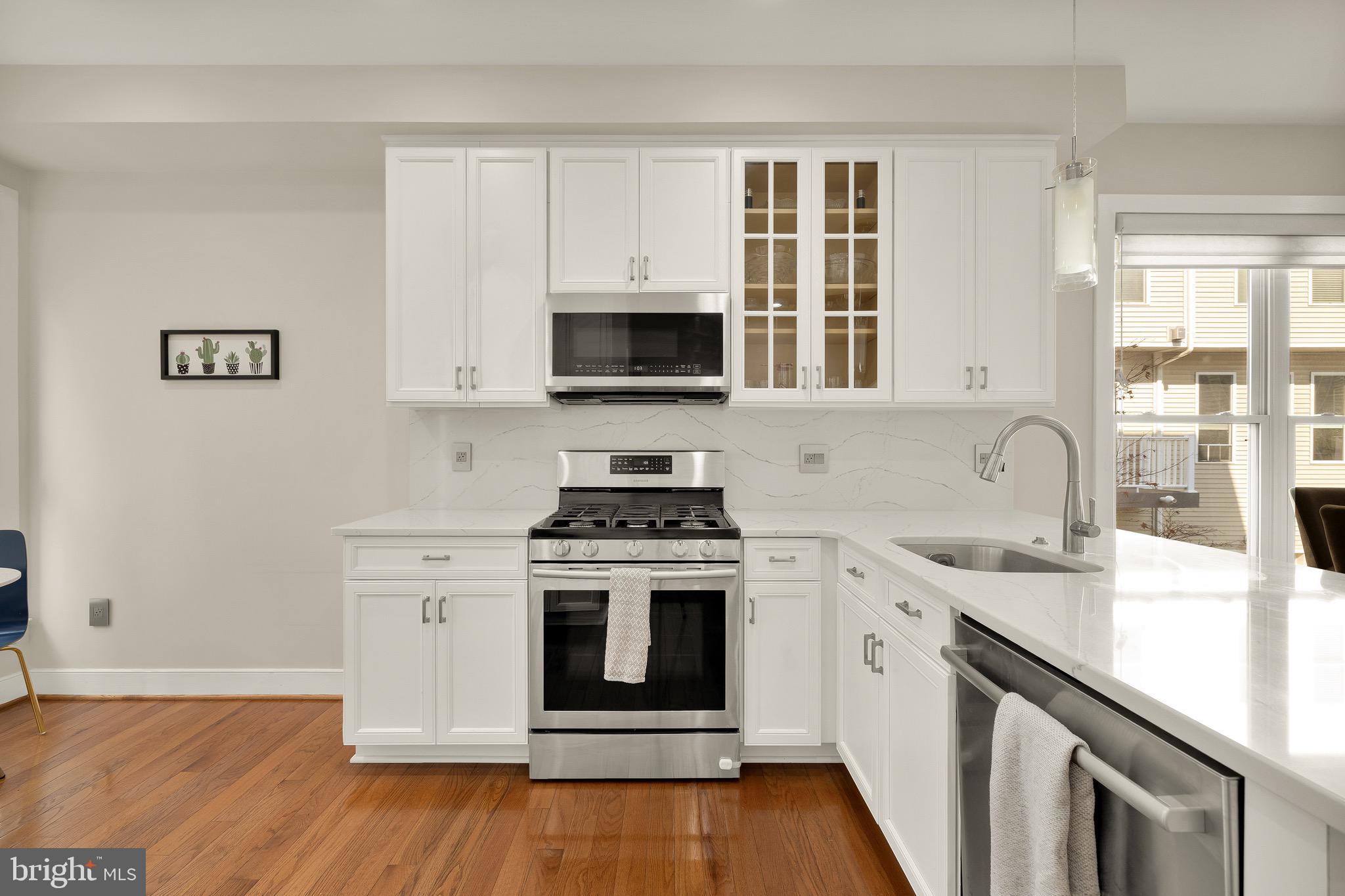 920 4th Street Southeast Washington, DC 20003 - Photo 5 of 32