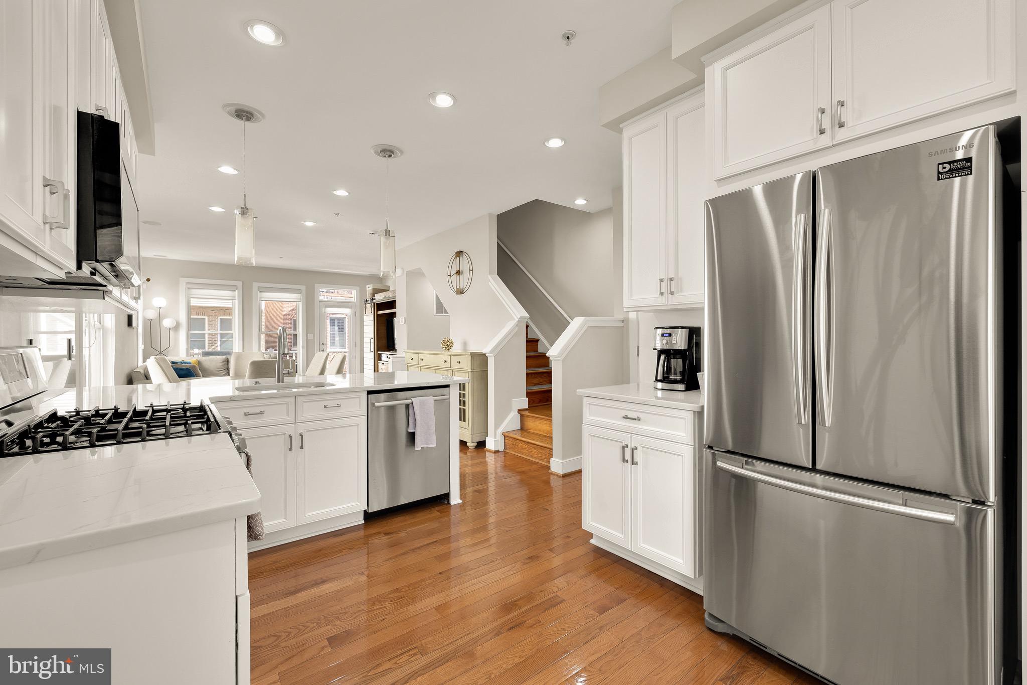 920 4th Street Southeast Washington, DC 20003 - Photo 6 of 32