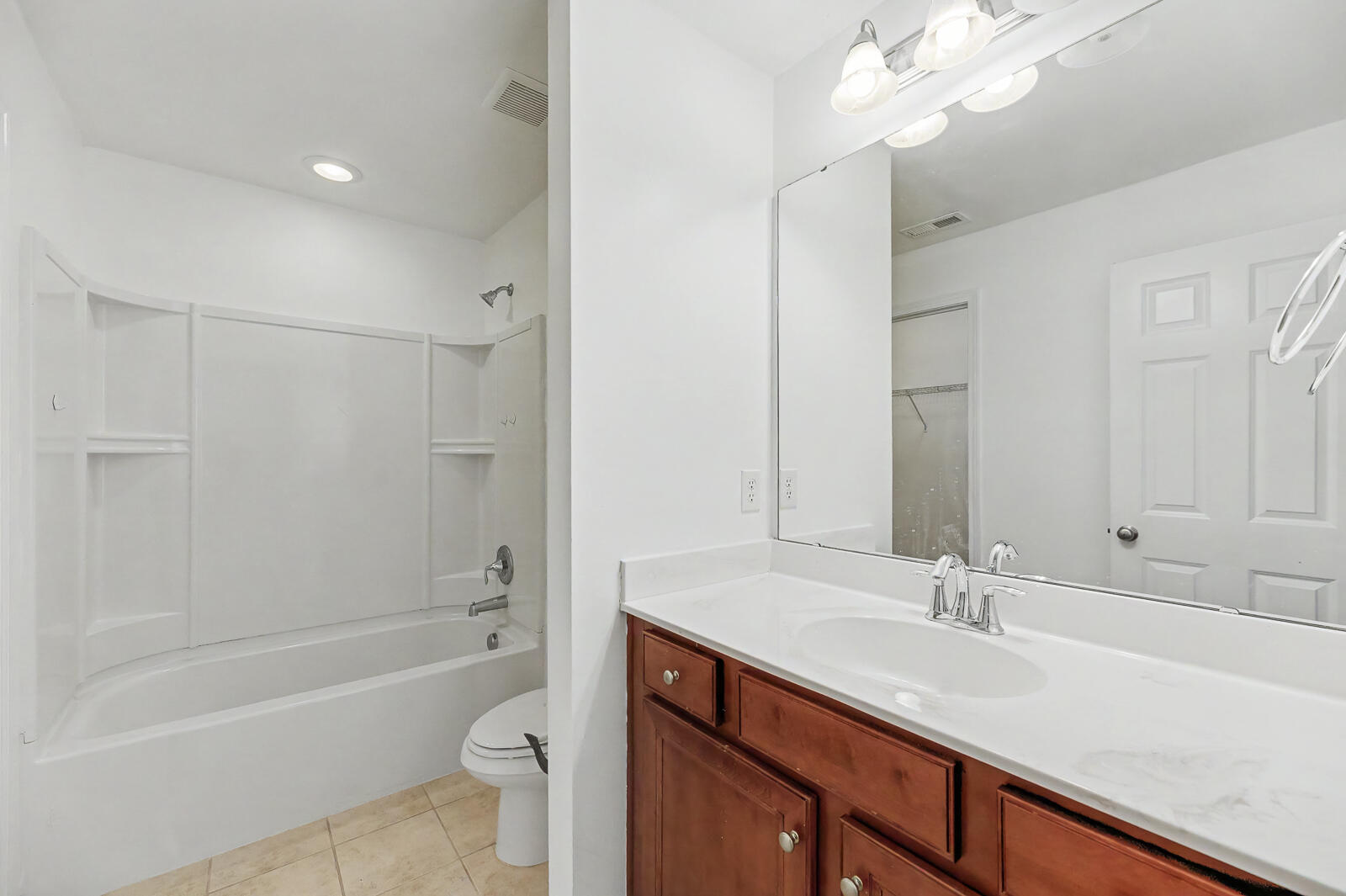 106 Swiftwater Way Summerville, SC 29486 - Photo 47 of 56 106 Swiftwater Way 2 42 of 51