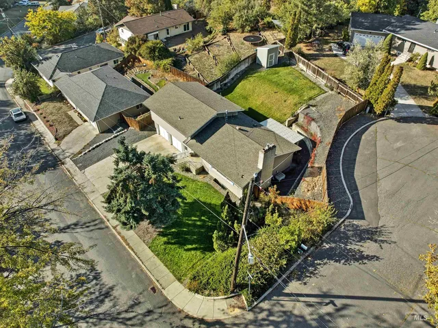 $475,000 | 914 East F Street, Moscow, ID 83843