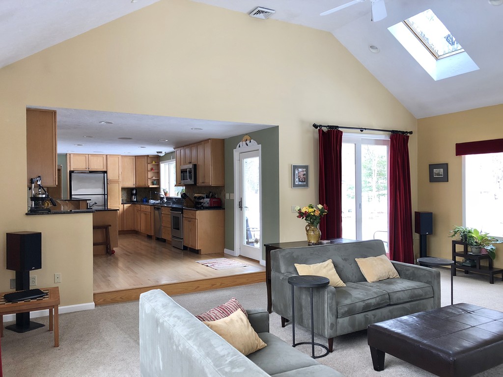 3 Pheasant Hill Road Bellingham, MA 02019 - Photo 6 of 29