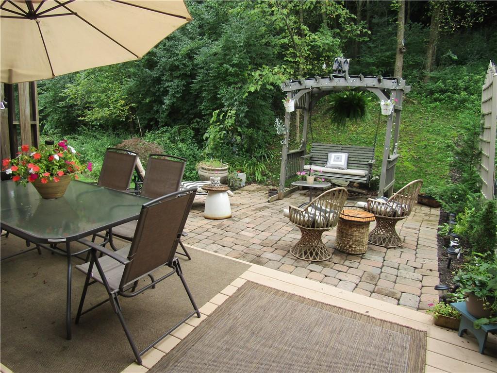 2313 Old Greentree Road Carnegie, PA 15106 - Photo 22 of 23 Gallery Image 22