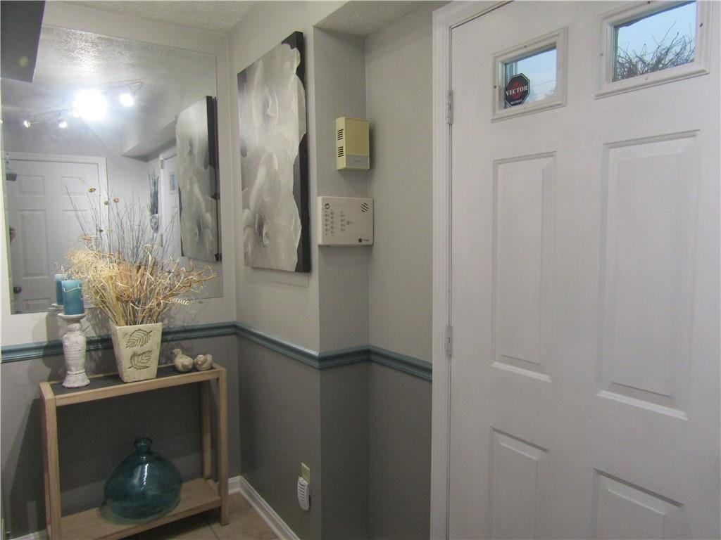 2313 Old Greentree Road Carnegie, PA 15106 - Photo 3 of 23 Gallery Image 3