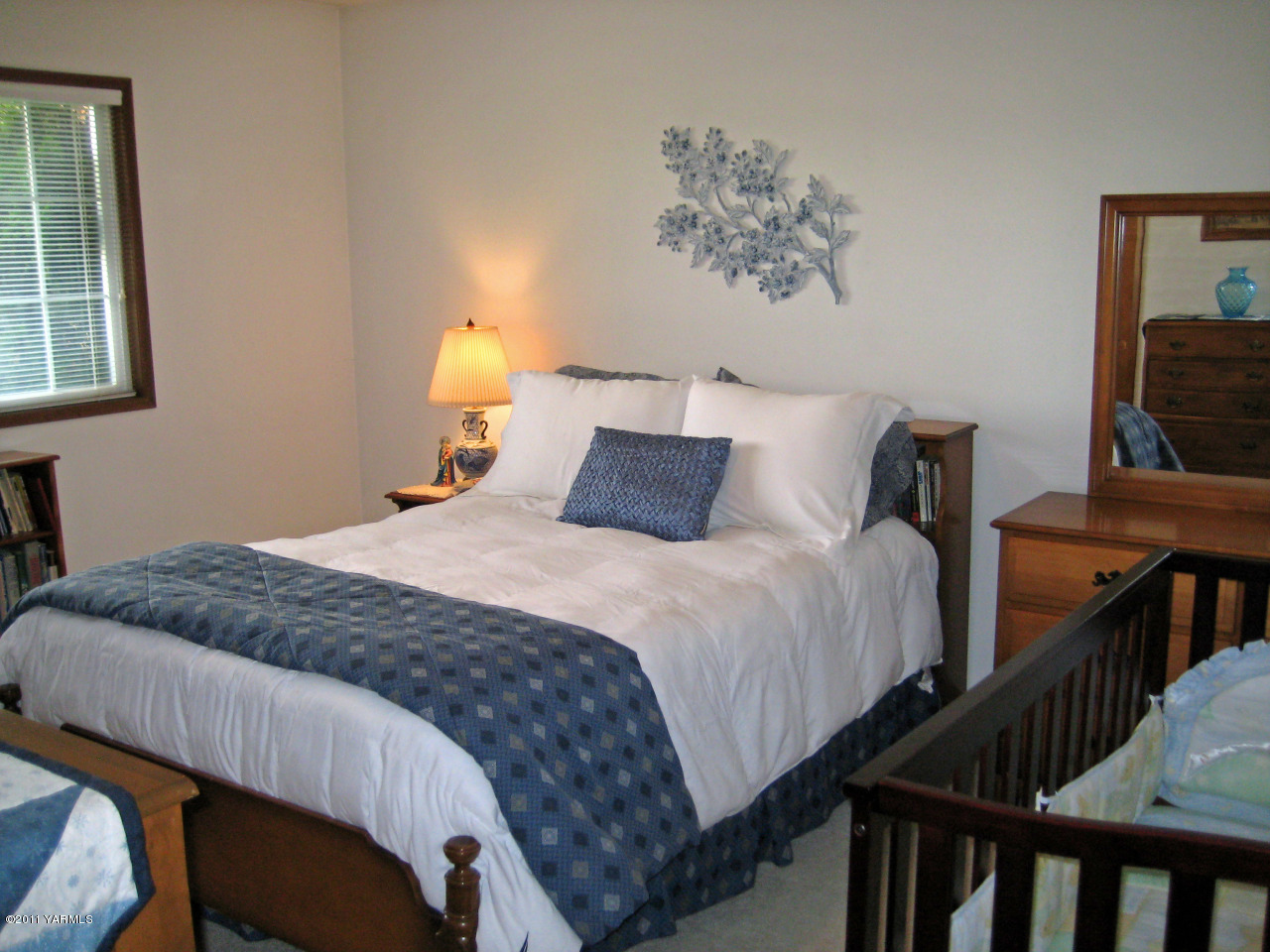 1903 Moore Road Yakima, WA 98908 - Photo 7 of 25 Front Bedroom