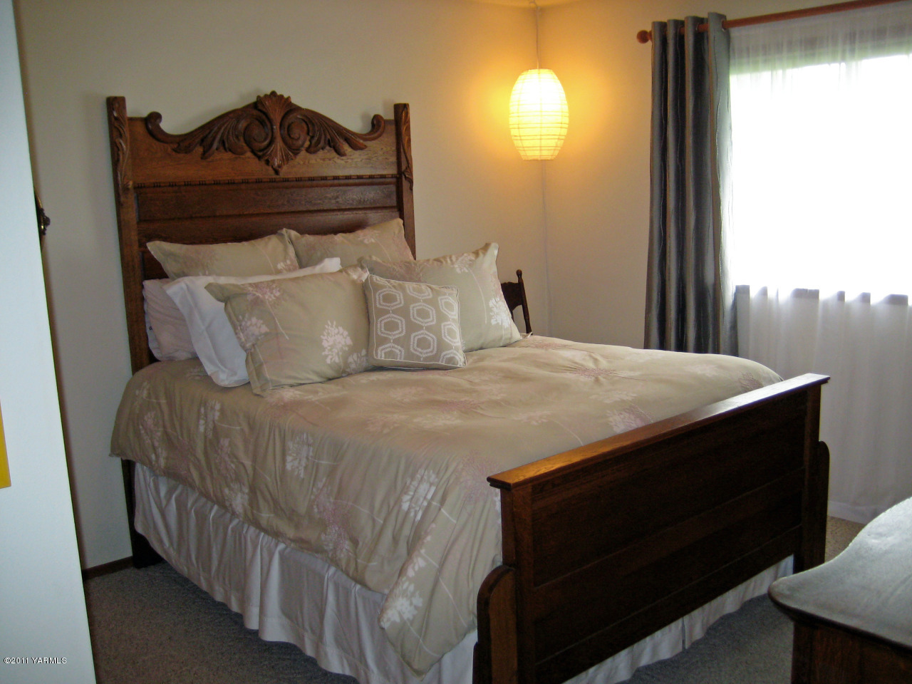1903 Moore Road Yakima, WA 98908 - Photo 8 of 25 2nd Front Bedroom
