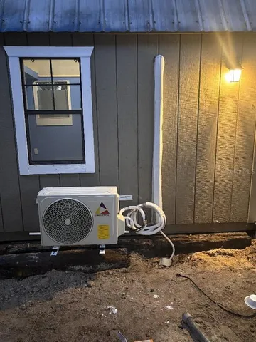 $240,000 | 16975 Southeast 249th Avenue, Umatilla, FL 32784