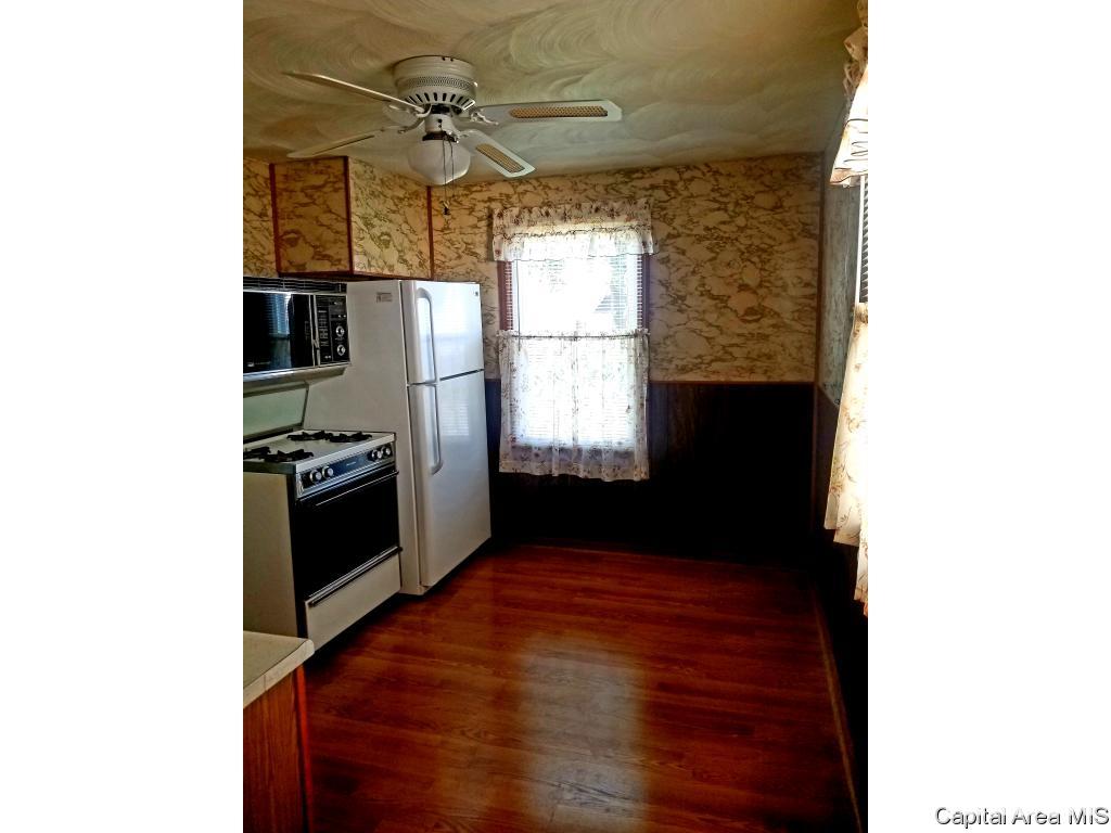 2216 E Keys Springfield, IL 62702 - Photo 11 of 25