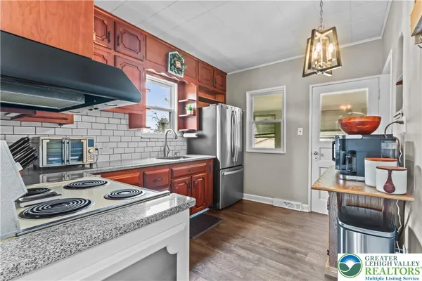 $339,900 | 626 12th Avenue, Bethlehem, PA 18018
