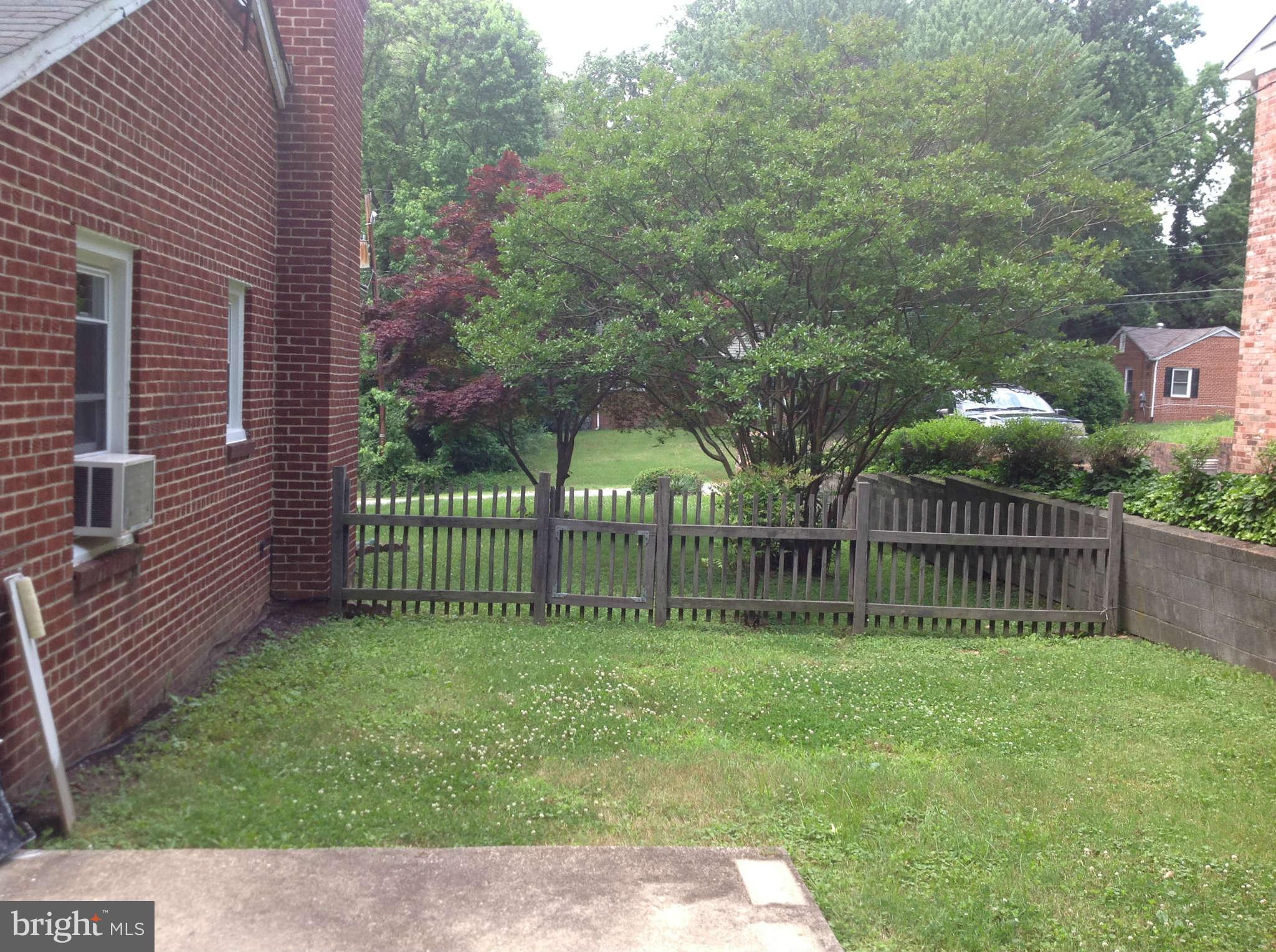 5103 Sharon Road Temple Hills, MD 20748 - Photo 26 of 30 Exterior Rear
