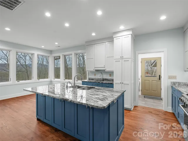 $1,099,000 | 472 Cardinal Road, Brevard, NC 28712