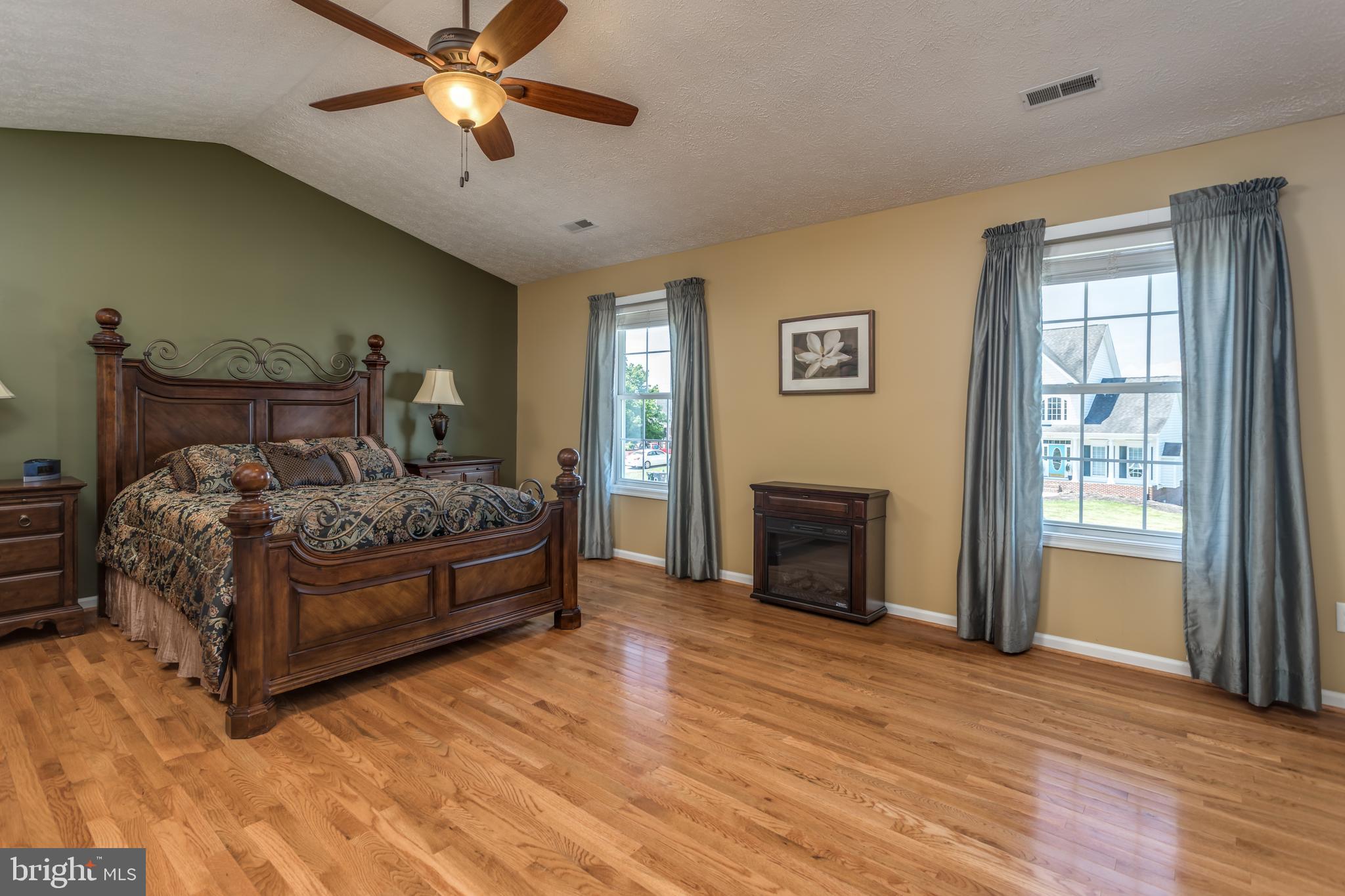 286 Huntersridge Road Winchester, VA 22602 - Photo 16 of 42 Escape to Master Suite-room for Sitting Area!