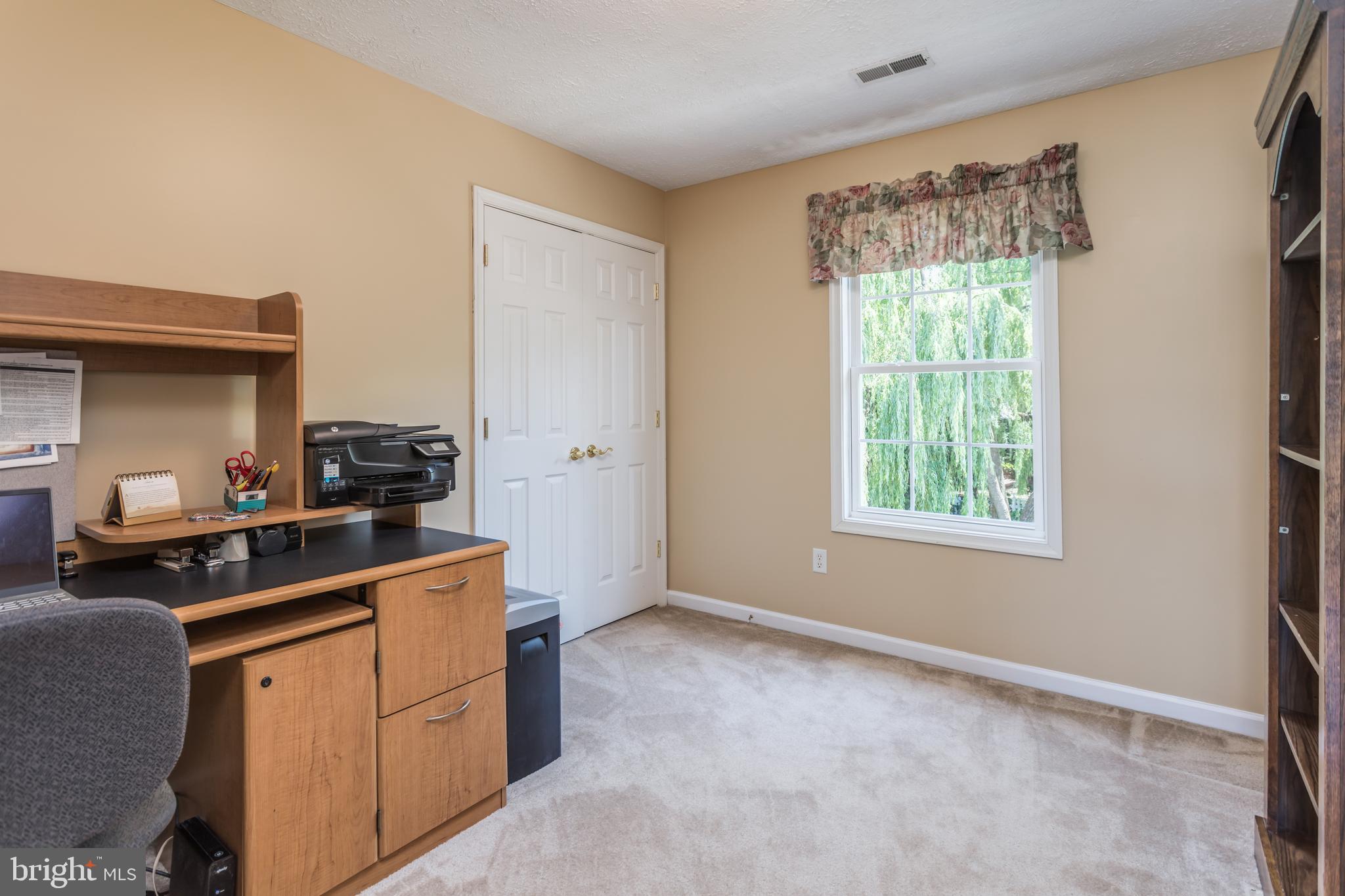 286 Huntersridge Road Winchester, VA 22602 - Photo 23 of 42 Spacious Bedroom #4/Office :)