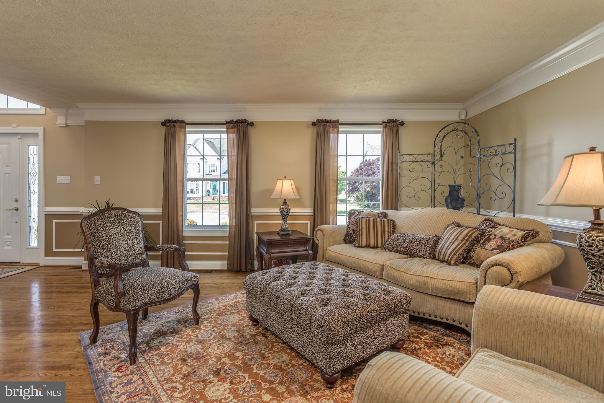 286 Huntersridge Road Winchester, VA 22602 - Photo 5 of 42 Living Room with Lots of Natural Light!
