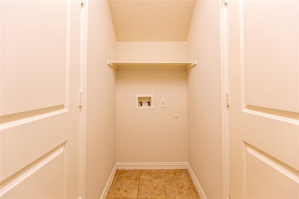 1020 Rodin Lane Carrollton, TX 75006 - Photo 14 of 25 a view of utility room