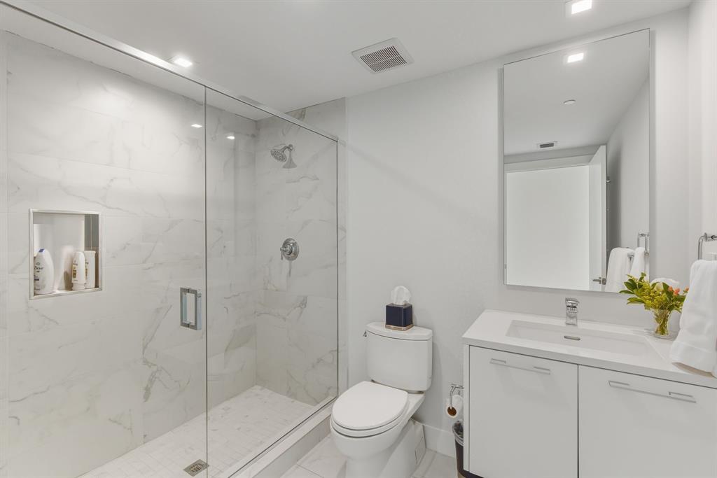 730 North Ocean Boulevard, Unit 404 Pompano Beach, FL 33062 - Photo 21 of 47