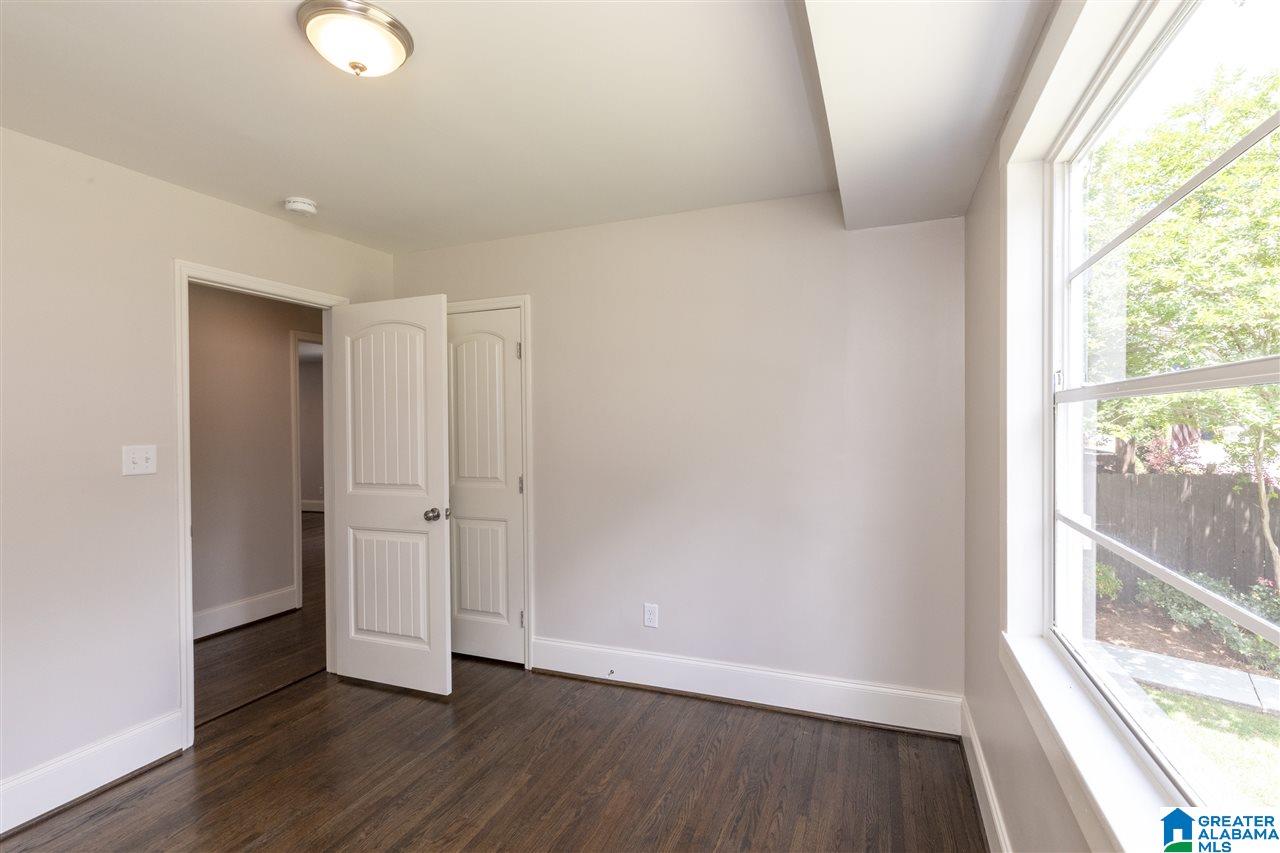 1224 Cresthill Road Birmingham, AL 35213 - Photo 17 of 26