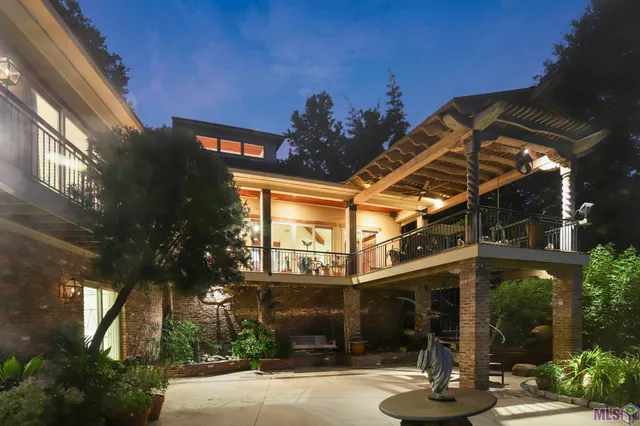 $1,995,000 | 16056 Highland Bluff Court, Baton Rouge, LA 70810