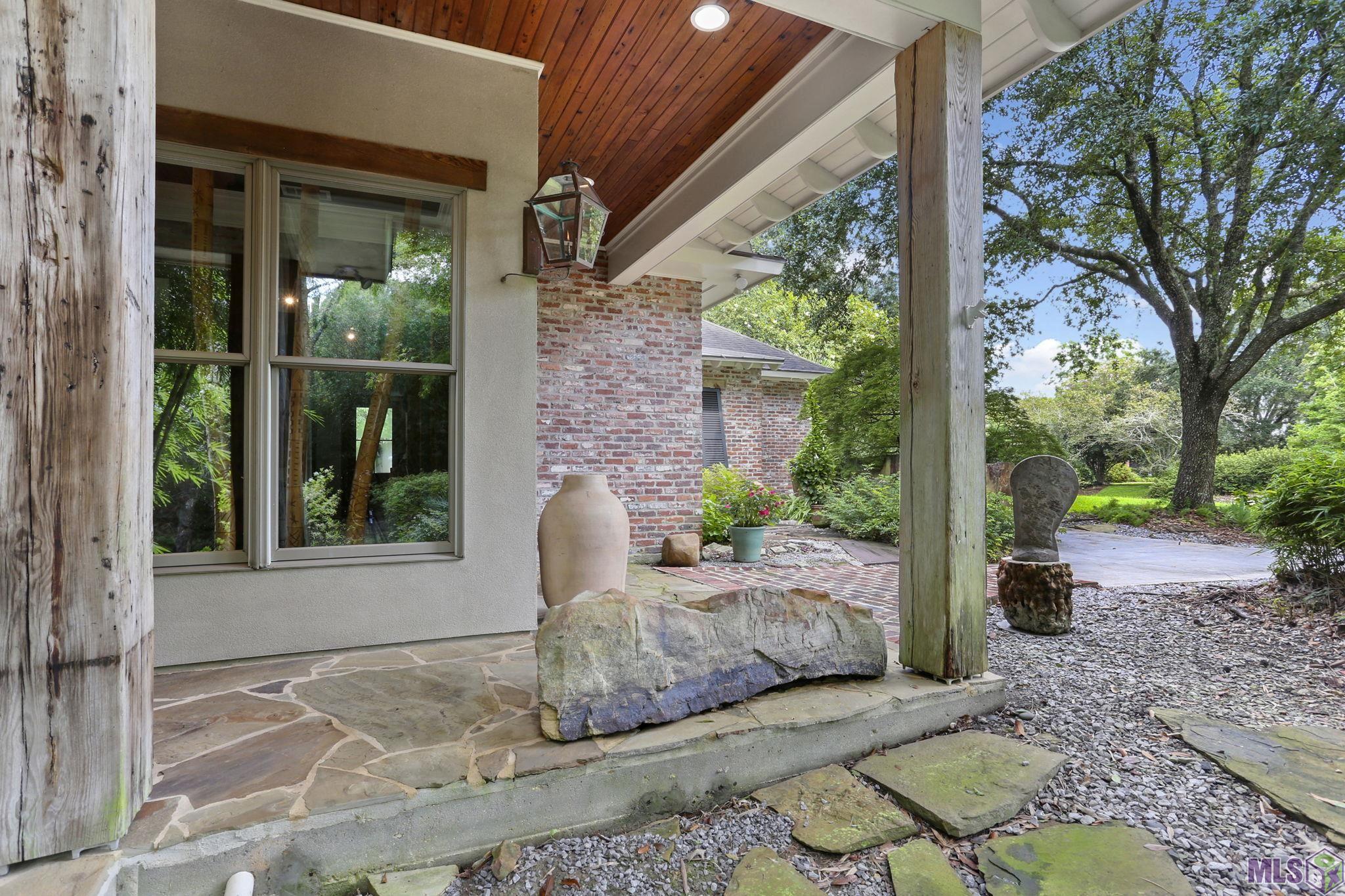 16056 Highland Bluff Court Baton Rouge, LA 70810 - Photo 7 of 60