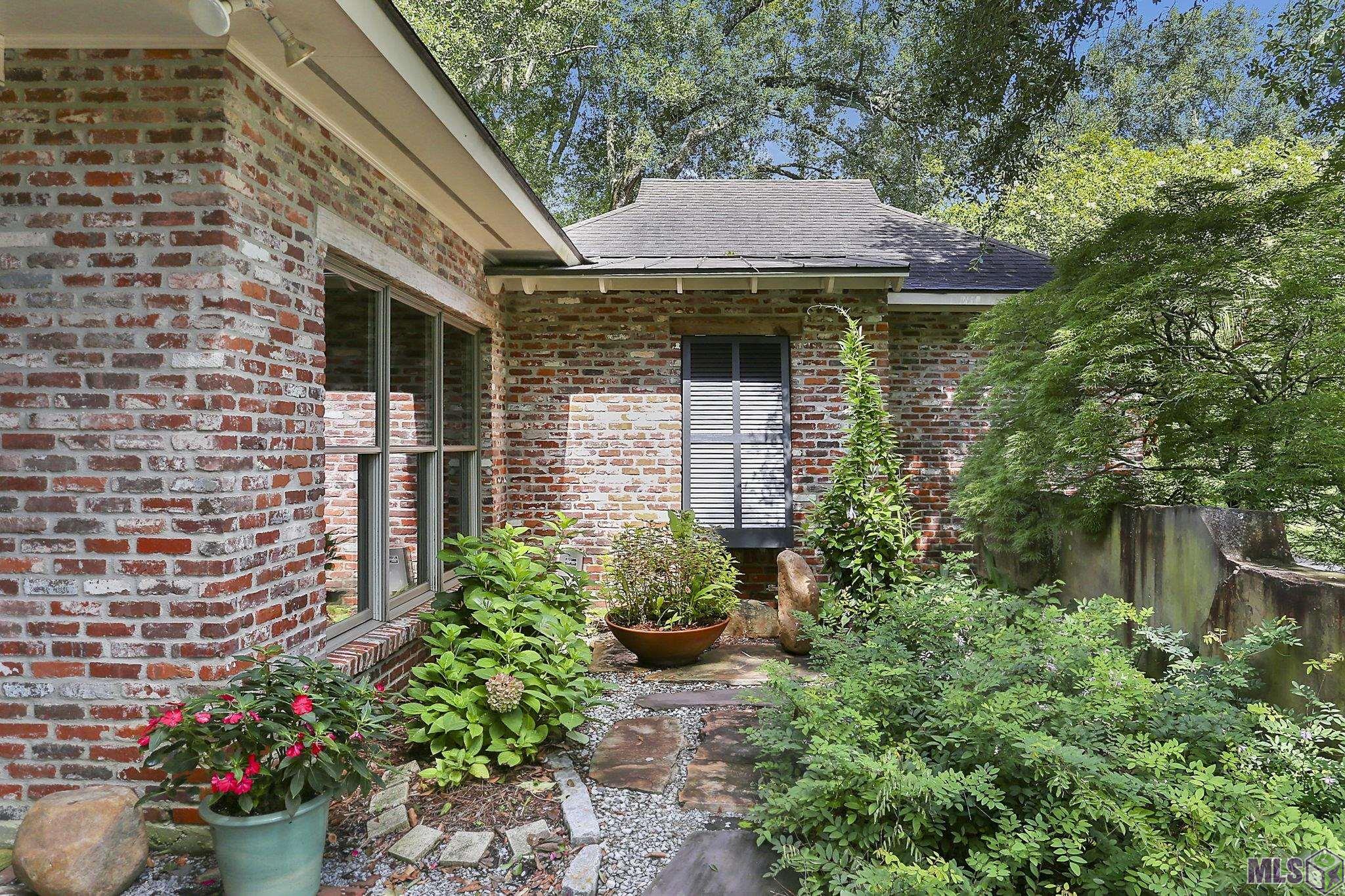 16056 Highland Bluff Court Baton Rouge, LA 70810 - Photo 8 of 60