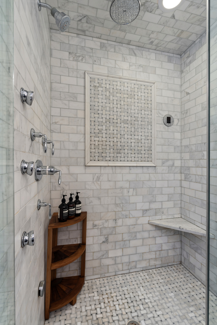 2680 North Orchard Street, Unit 2 Chicago, IL 60614 - Photo 19 of 27 a bathroom with a shower