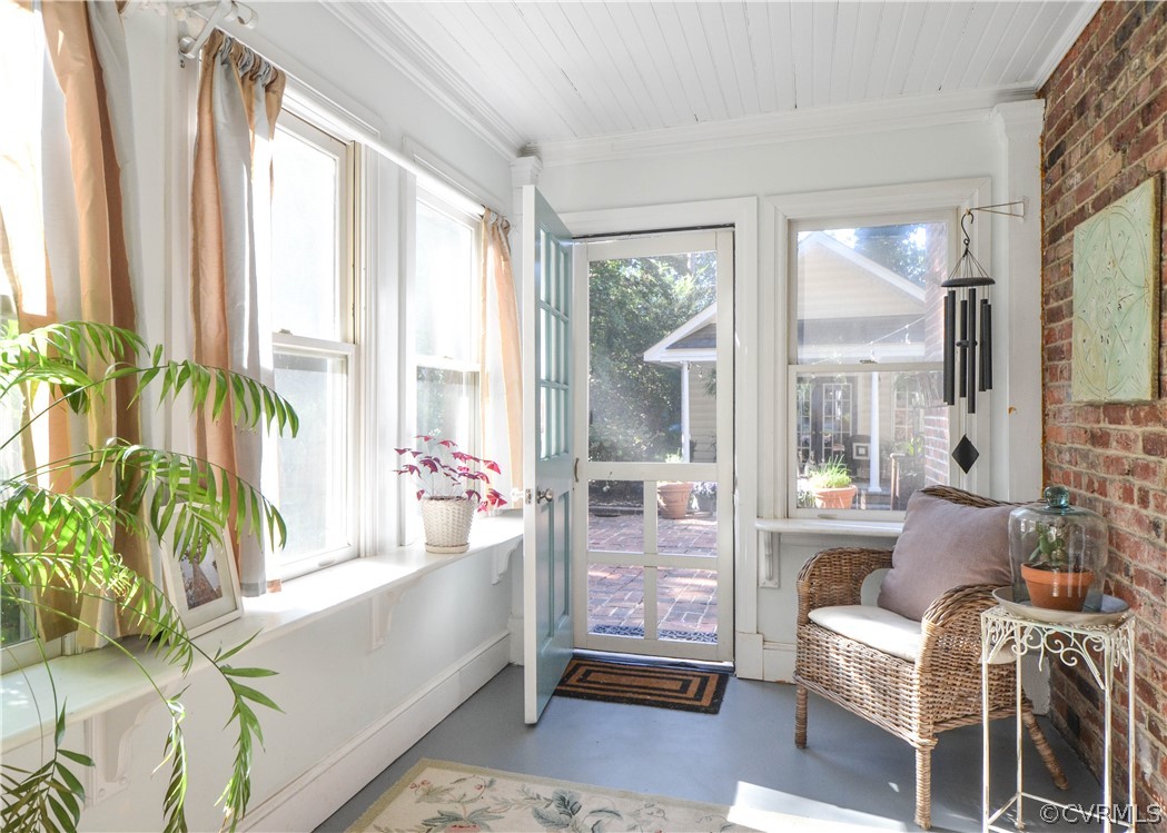 5212 Devonshire Road Richmond, VA 23225 - Photo 10 of 43 Sunroom leads to the rear yard. This space is not