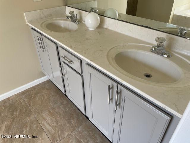 5435 Spring Ridge Court Jacksonville, FL 32258 - Photo 9 of 13 PICTURE7