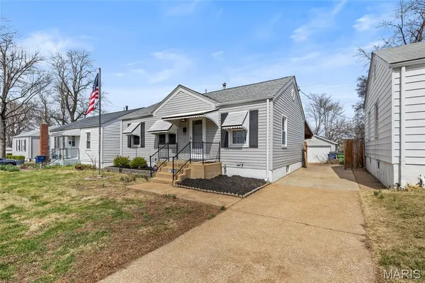 $164,900 | 11041 St Pius Lane, St. Ann, MO 63074