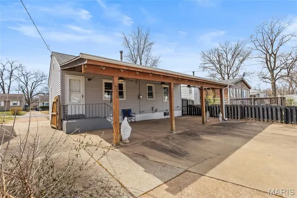 $164,900 | 11041 St Pius Lane, St. Ann, MO 63074