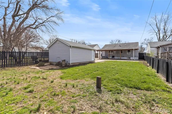 $164,900 | 11041 St Pius Lane, St. Ann, MO 63074