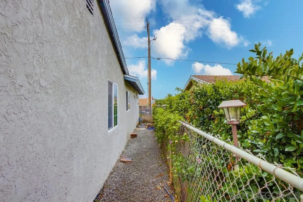 10520 El Nopal Santee, CA 92071 - Photo 32 of 34