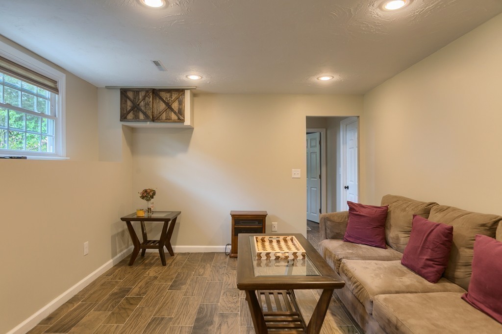 45 Christopher Road Holliston, MA 01746 - Photo 14 of 27 Gallery Image 14