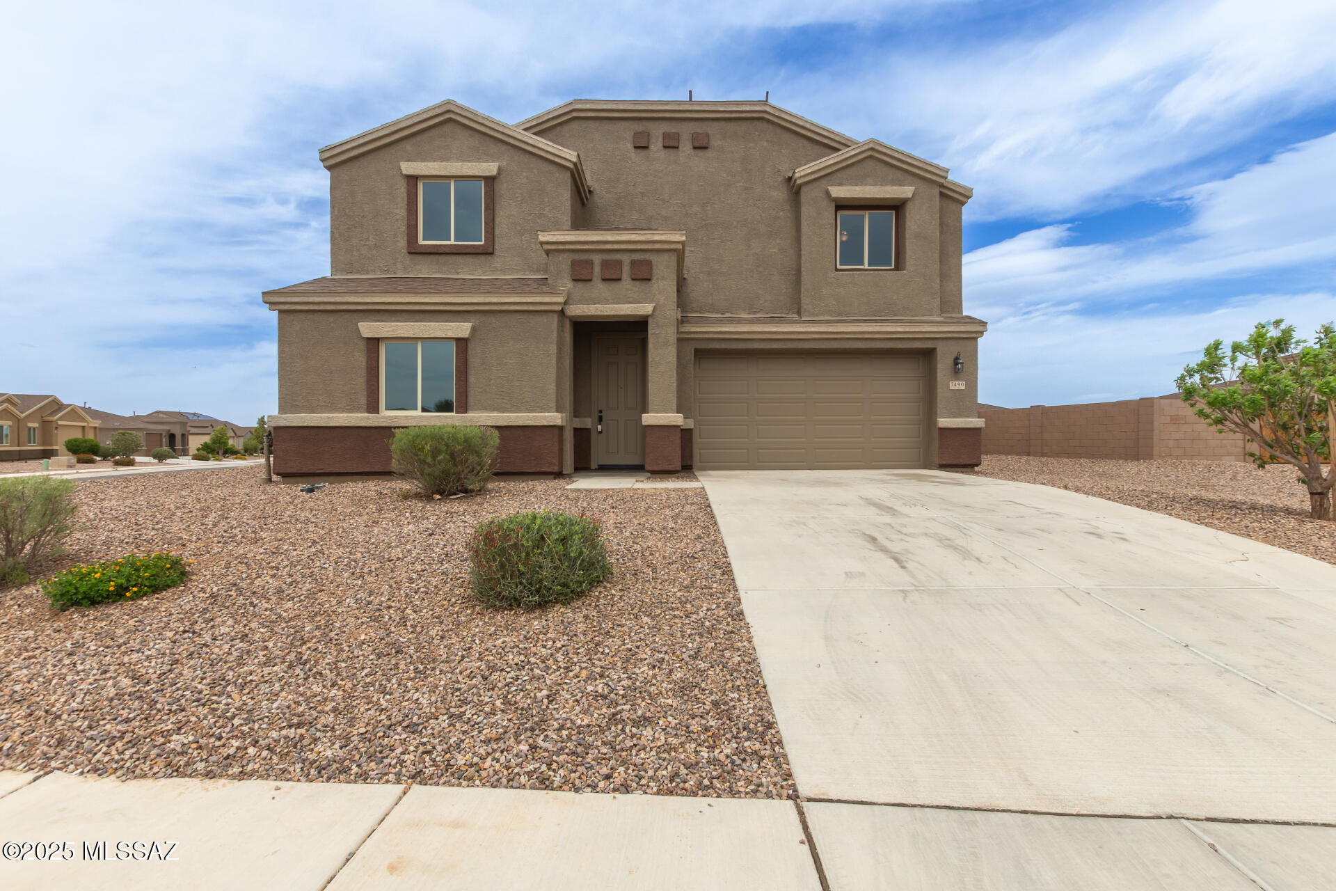 7490 West Elvado Road Tucson, AZ 85757 - Photo 2 of 37 01 - Elvado