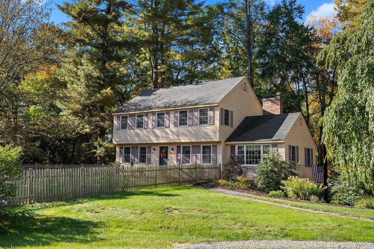 2 Holt Road Amherst, NH 03031 - Photo 2 of 40