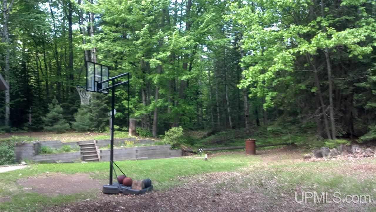 179 Neejee Road Negaunee, MI 49866 - Photo 4 of 30 Gallery Image 4