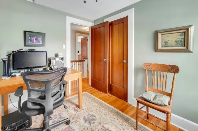 $925,000 | 247 Hillside Avenue, Chatham, NJ 07928