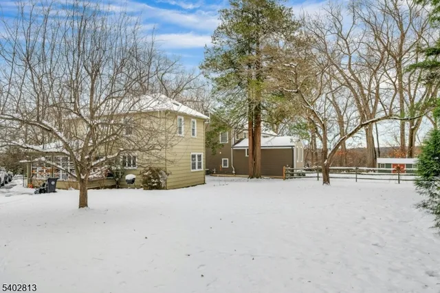 $925,000 | 247 Hillside Avenue, Chatham, NJ 07928