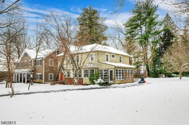 $925,000 | 247 Hillside Avenue, Chatham, NJ 07928