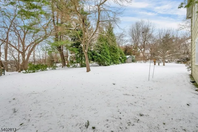 $925,000 | 247 Hillside Avenue, Chatham, NJ 07928