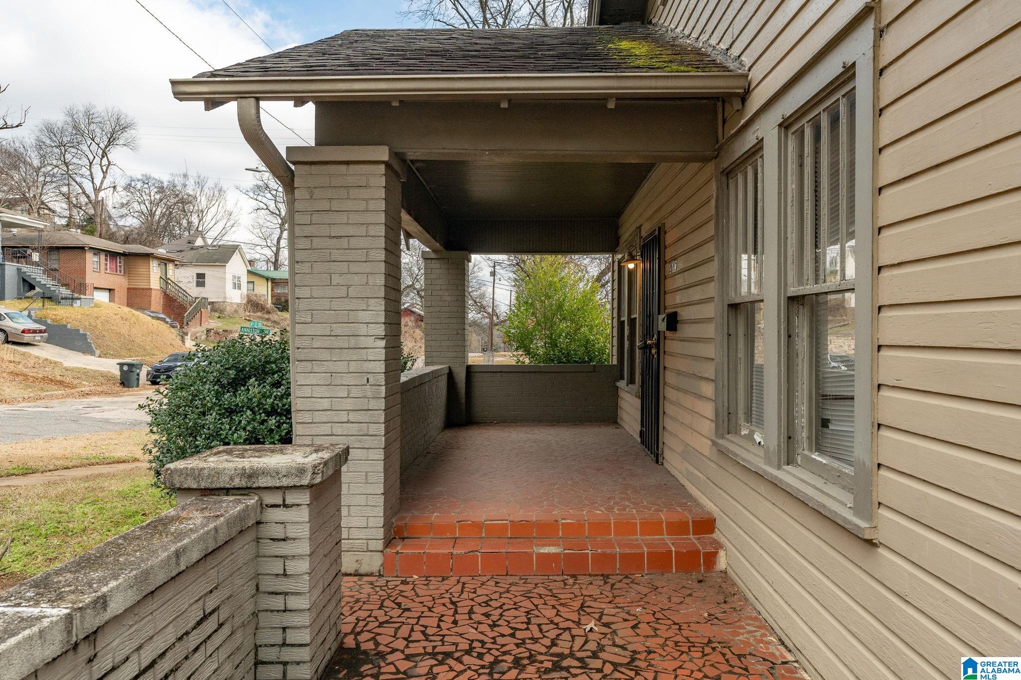 2645 24th Street Southwest Birmingham, AL 35211 - Photo 4 of 21