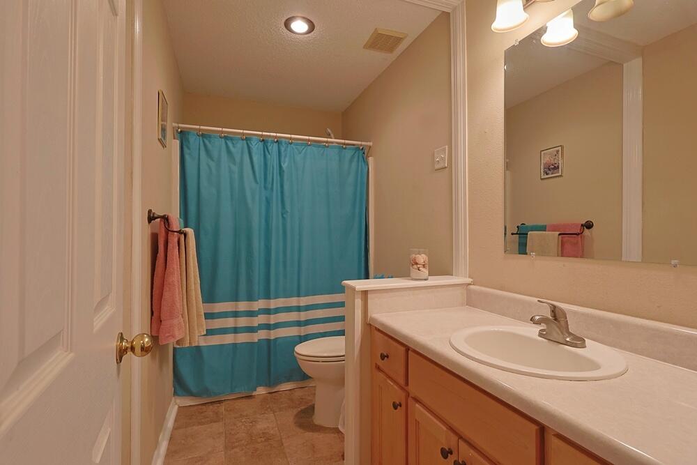 5205 Whitehurst Lane Crestview, FL 32536 - Photo 26 of 35 Guest Bath.1