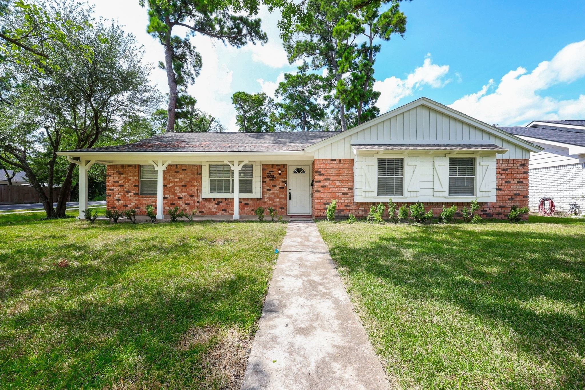 10003 Warwana Road Houston, TX 77080 - Photo 1 of 20 Updated home on a large corner lot.