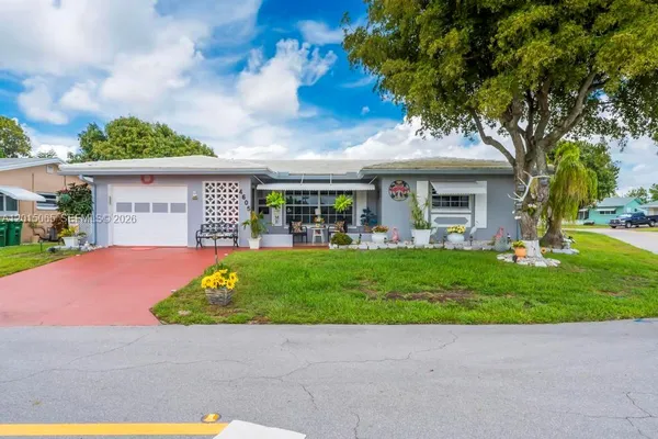 $385,000 | 4605 Northwest 47th Court, Tamarac, FL 33319