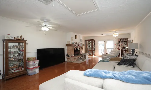 $295,000 | 3400 Timmons Lane, Unit 48, Houston, TX 77027