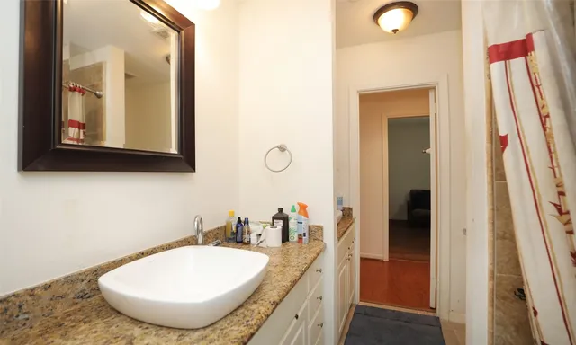 $295,000 | 3400 Timmons Lane, Unit 48, Houston, TX 77027