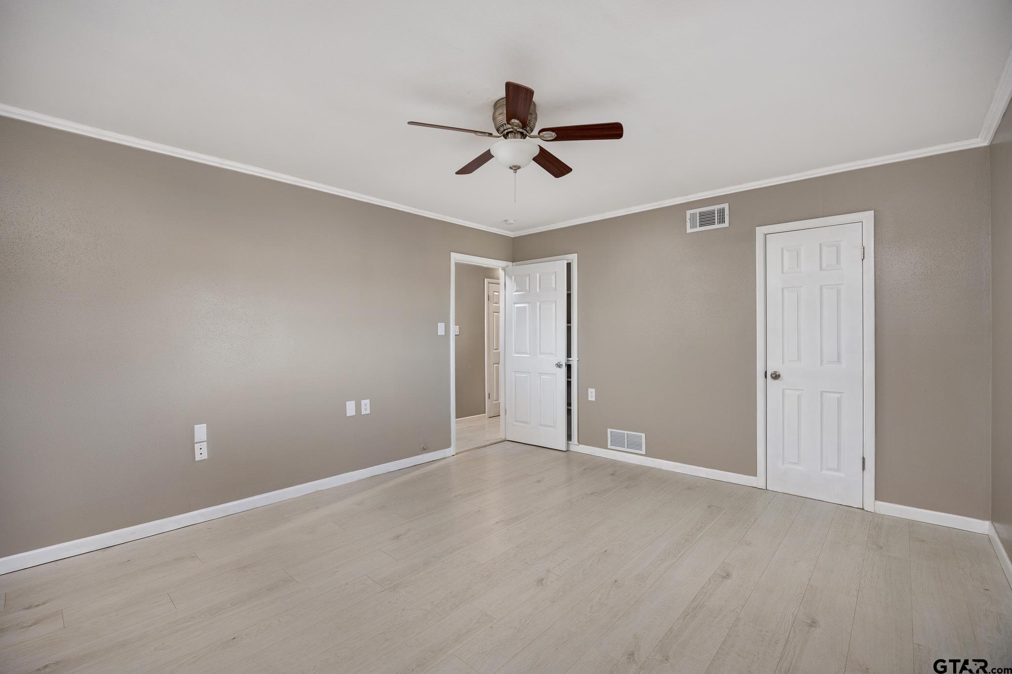 291 East Main Street Van, TX 75790 - Photo 18 of 37 a view of an empty room